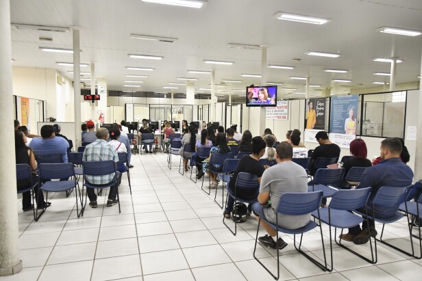 Umuarama foi a quarta cidade que mais contratou trabalhadores no Paraná