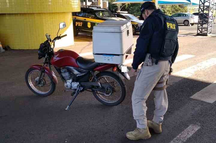 Polícia Rodoviária Federal apreende moto com quase R$ 145 mil em multas