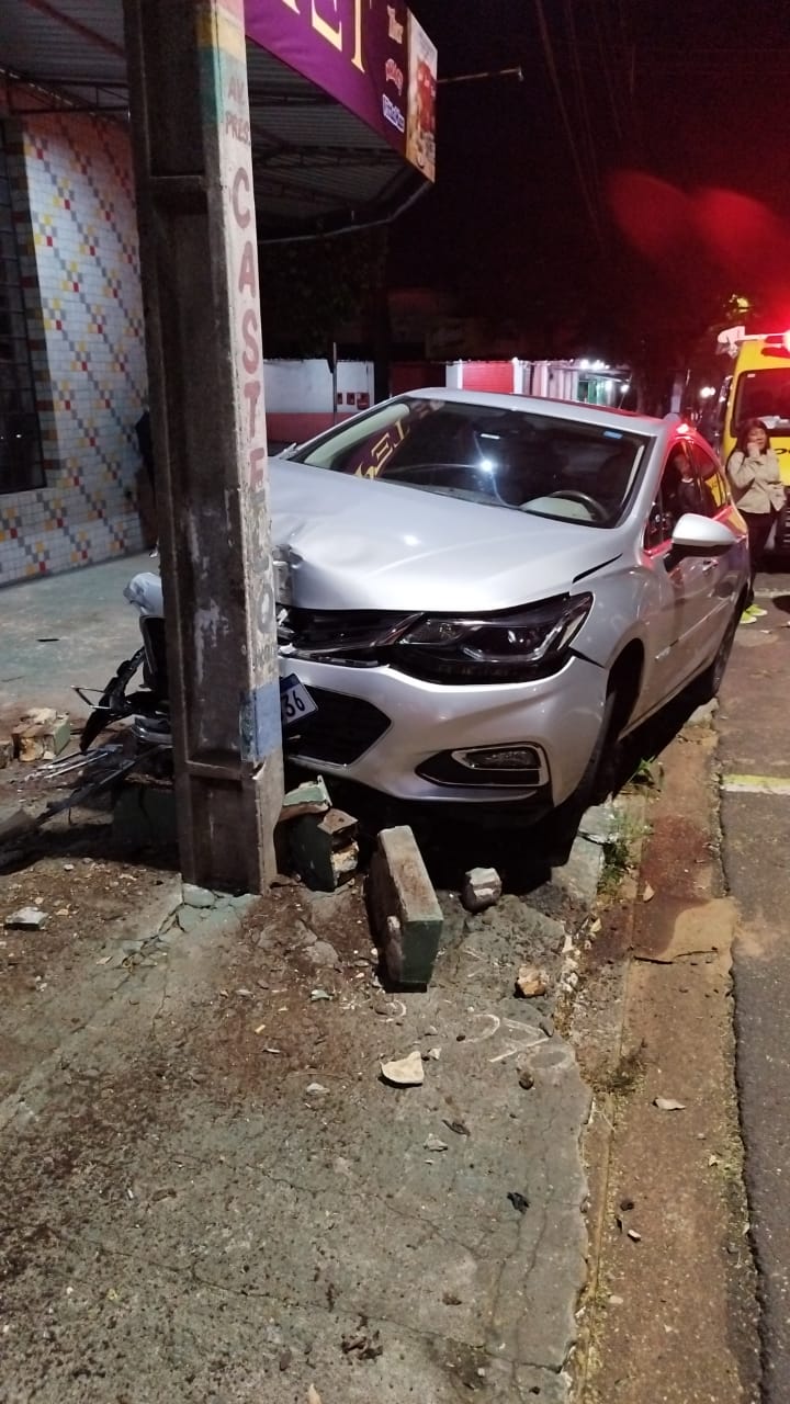 Umuarama: Homem com sinais de embriaguez ao volante provoca acidente