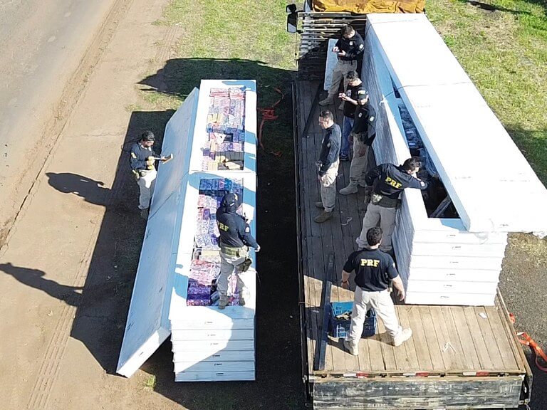 Paraná: Caminhoneiro é preso próximo a Cambé, PR., com toneladas de maconha em caixas de isopor