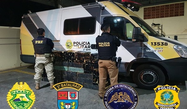 Operação policial apreende mais de meia tonelada de maconha. O condutor do veículo é de Altônia.