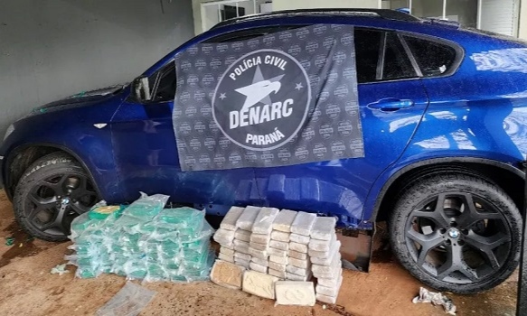 Cerca de 4 milhões em drogas é encontrada em carro de luxo.