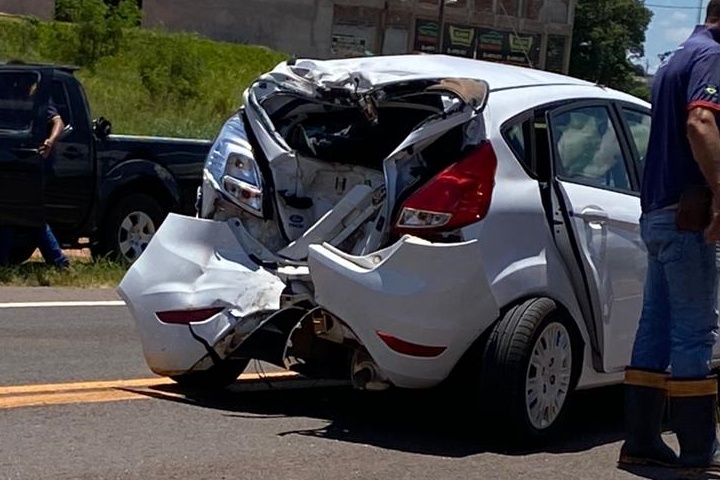 Empresário fica ferido após grave acidente nesta tarde na PR-323, em Cruzeiro do Oeste