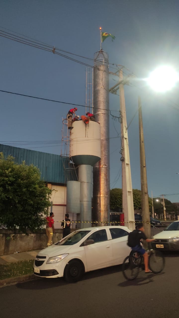 Trabalhador morre após cair em caixa d’água em indústria de Umuarama