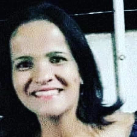 Familiares e amigos lamentam morte da professora Elisangela Baldo