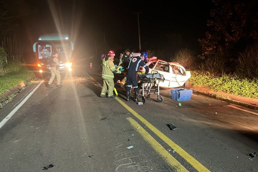 Colisão na PR-490, entre Francisco Alves e Altônia, deixa pelo menos 5 mortos